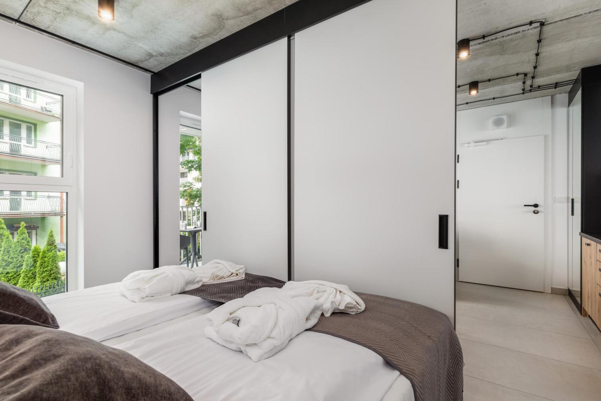 Port By Jantar Apartment