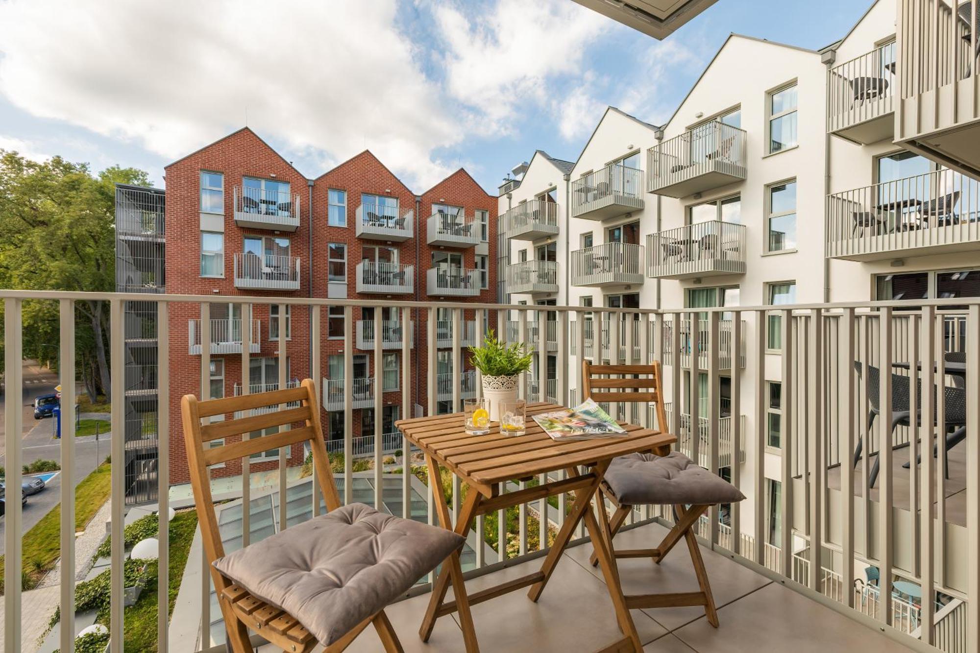 Port By Jantar Apartment *